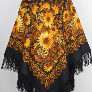 NEW WITH TAGS! Luxury! Authentic Original Pavlovo Posad Shawl 100% Wool Scarf 125x125 cm 49x49 inches russian scarf Wrap Woolen Fringe 29-18