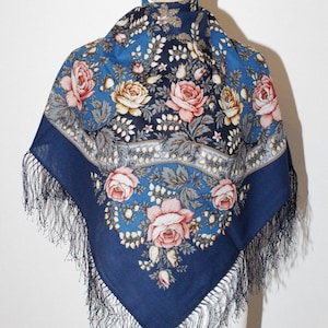 NEW WITH TAGS! Authentic Original Pavlovo Posad Shawl 100% Wool Scarf 89x89 cm 35x35 inches russian scarf Wrap Silk Fringe gift 1808-14