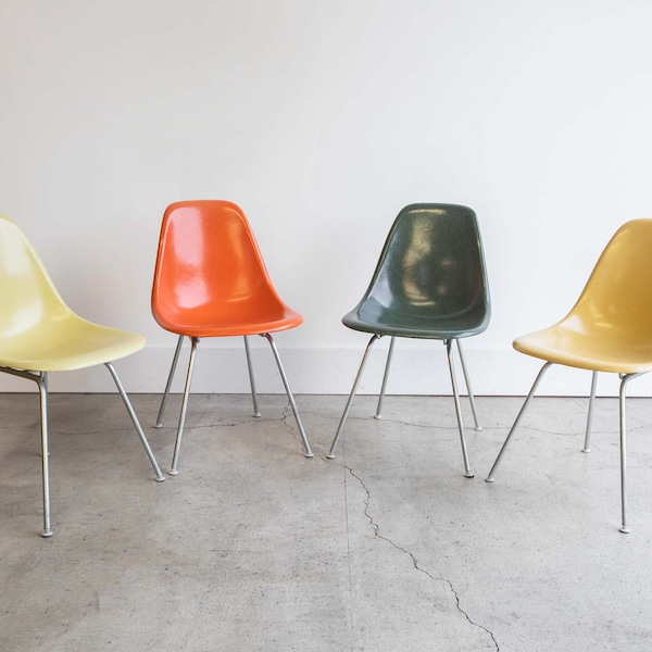 SOLD | Eames Dinning Chair Multicolor Set Rare Colors Charles Eames for Herman Miller Set of 4 Fiberglass Shell Dinning Chairs