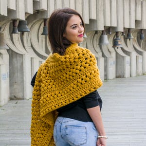 The Zizia Scarf Pattern PDF Chunky Winter Crochet Wrap Hooded Infinity Cowl Design DIY image 3