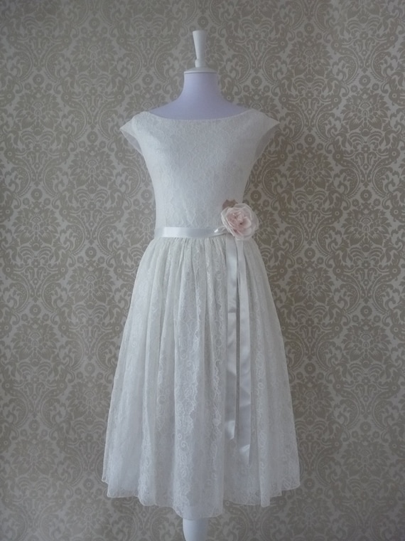 A N N A Wedding Dress, Velvet Dress, Lace Velvet Dress, Lace, Knee-length Bridal Gown, Vintage Dress, Boho - Etsy A N N A Wedding Dress, Velvet Dress, Lace Velvet Dress, Lace, Knee-length Bridal Gown, Vintage Dress, Boho - Etsy
