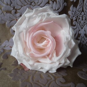 Blossom, bridal bouquets, flower, brooch, bridal jewelry, bridal flower, pin, brooch, flower brooch, flower jewelry AMALIA rosé