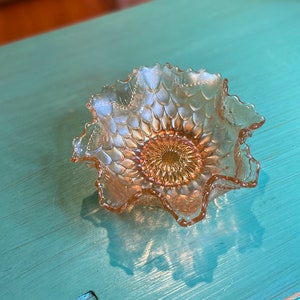Vintage Marigold Carnival glass bowl excellent condition / Iridescent finish / Ruffled bowl with beads and scales