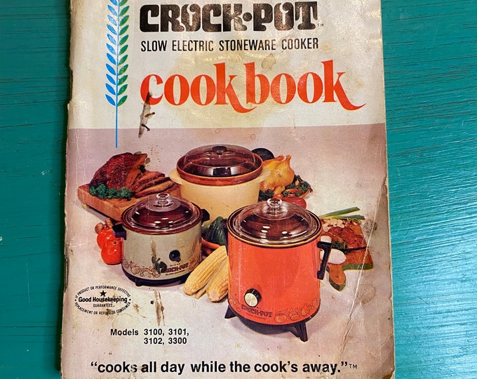 1970s Rival Crockpot Instruction and Recipe Book / Retro Kitchen / 70s