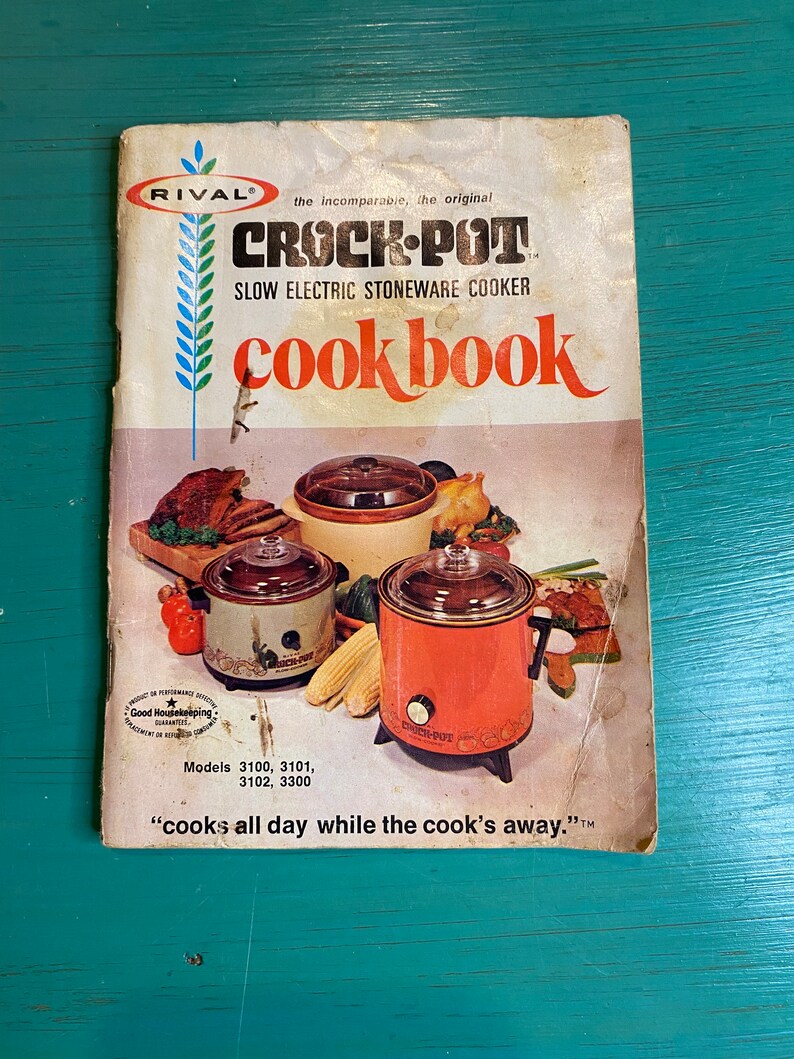 1970s Rival Crockpot Instruction and Recipe Book / Retro Kitchen / 70s
