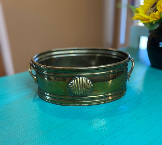 Brass Planter / Vintage Brass Container / Seashell Container / Brass Pot  With Raised Seashell Design 8 Inch 