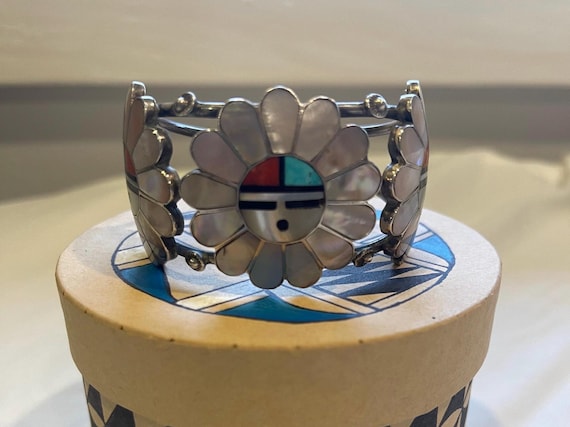 Beautiful vintage zuni sunface - Gem Beautiful vintage zuni sunface - Gem
