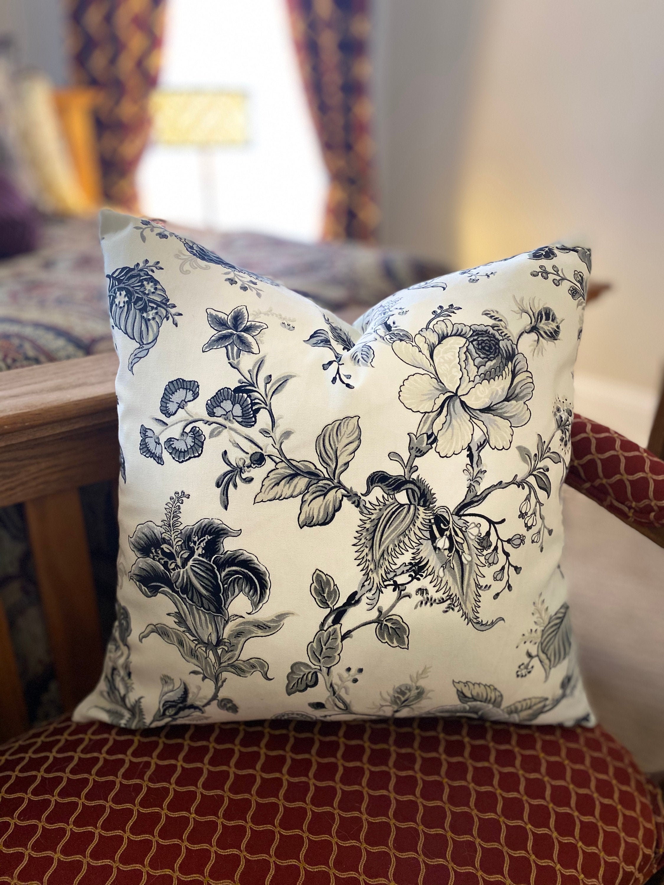 22 X 22 Pillow Cover Floral Grey Cream Black Throw Etsy 22-x-22-pillow-cover-floral-grey-cream-black-throw-etsy