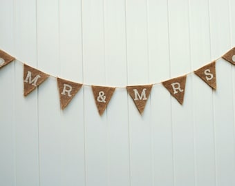 Mr & Mrs Burlap Banner. Wedding Banner. Wedding Decor
