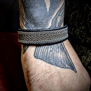 URUZ WITH FOXTAIL // Nordic Scandinavian / Celtic Armband / Sami Inspired / Viking / Duodji Craft / Handcrafted in Canada
