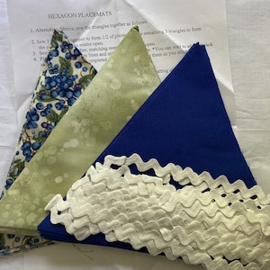 Hexagon Placemat Kit Pre-cuts for 4 placemats