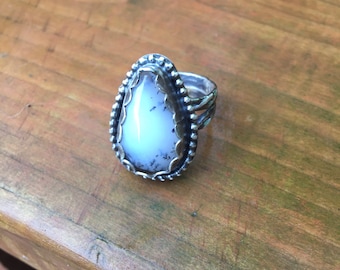 Ágata dendrítica y anillo de plata