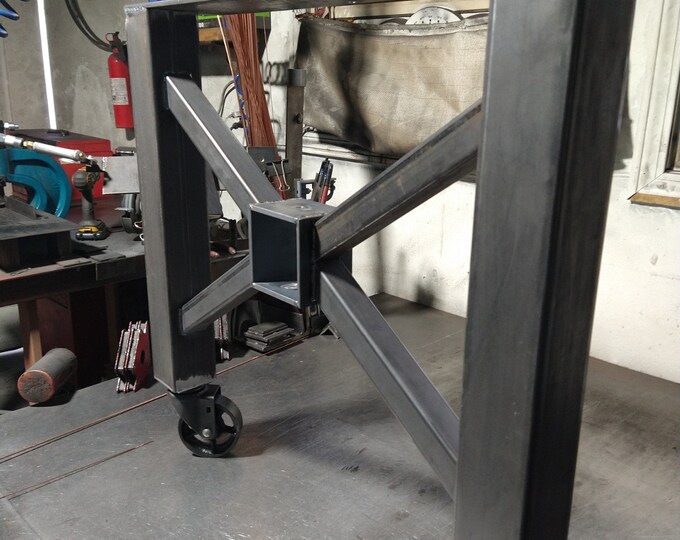 Heavy duty table 2024 legs with casters