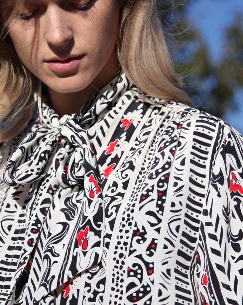 Unique Tie-Neck Long-Sleeve Blouse w Billowy Sleeves