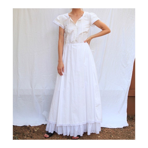 Incredible Romantic Prairie Dress w/ Square Neck &