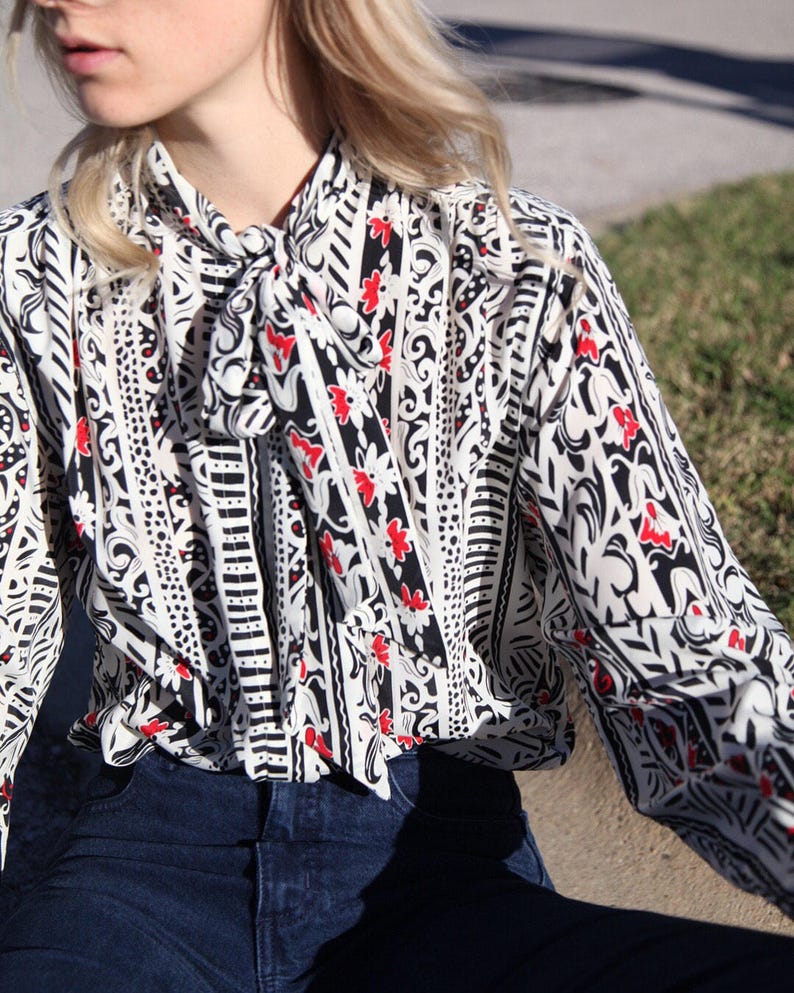 Unique Tie-Neck Long-Sleeve Blouse w Billowy Sleeves