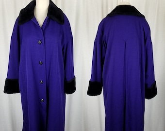 Bill Blass Fur Trim Cow Print Lined Purple Gabardine Wool Long Maxi Duster Floor Length 80s Swing Coat A-Line Peacoat Womens 6 Black Accents