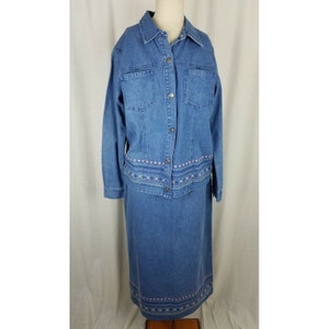 Denim & Co. 2 Piece Blue Jean Denim Skirt Shirt Jacket Outfit Set Suit Womens M Embroidered Floral Chambray Shacket