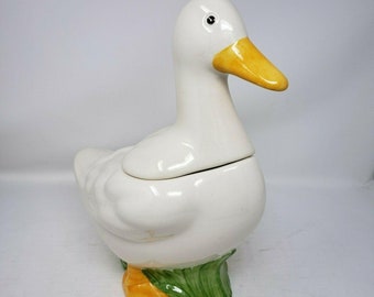 Vintage Metlox Cookie Jar Duck Gloss Ceramic Made in the USA Country Kitsch Barnyard Animals Kitchenware Anamorphic