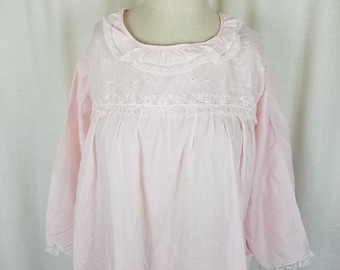 NOS Vintage Prom'N Nod Stevens Wonder Fair Fabric Pink White Lingerie Nightgown Nightie Womens XL Union Made in the USA Eyelet Lace