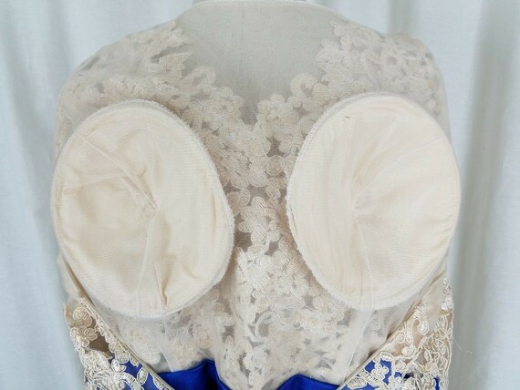 Vintage Nude Cream Floral Lace Cobalt Blue Dress … - image 8
