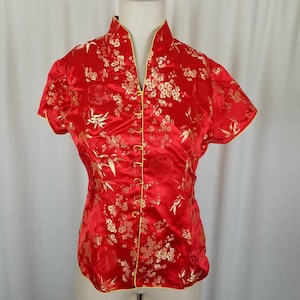 Vintage Traditional Asian Chinese Changshan Silk Top Shirt Blouse Womens L Red Yellow Gold Floral Embroidered Embossed Frog Closures