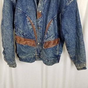 Vintage Urban Outfitters Denim Blue Jean Leather Bomber Jacket Mens size Large Quilted Liner 80s 90s Colorblock Two Tone Brown & Blue image 3
