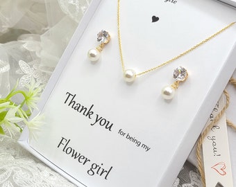 Gold 8mm Perle baumeln Blumenmädchen Halskette Set.Gold CZ Runde mit 8mm Perle baumeln Ohrring, Halskette Set.Flower Girl Geschenk. Brautjungfer Geschenk.