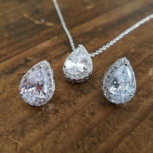Bridesmaid Tears Drops Earring,Necklace Set. Bridesmaid CZ Tears Drops study Earring, Bridal CZ Earring.