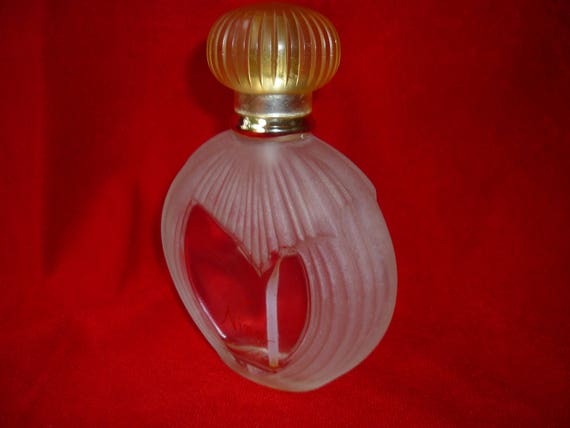 Empty Perfume bottle Lalique 3.52 fl oz PAN A superb perfume bottle with