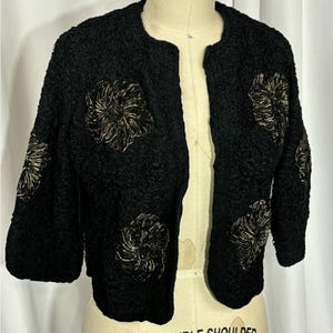 Vintage schwarze strukturierte Bolero Shrug Strickjacke Jacke Klein Mittel