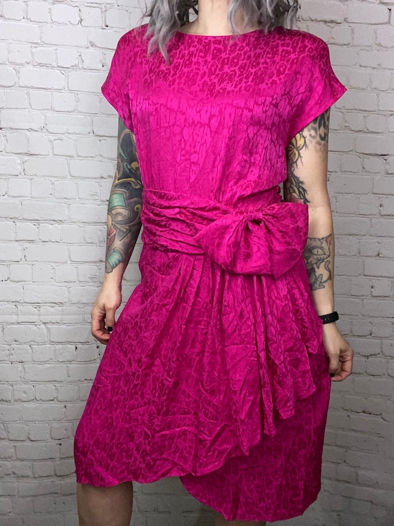 Vintage Fuchsia Pink Leopard Silk Cutout Dress Sm… - image 1