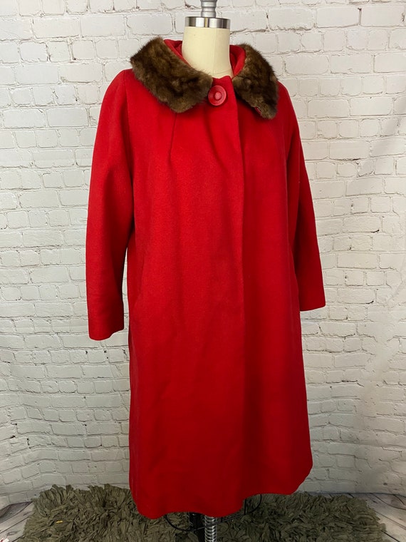 Vintage red wool fur trimmed 60s Swing coat Small… - image 2
