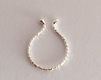 Sparkle .925 Sterling Silver Fake Septum Ring: Non Piercing