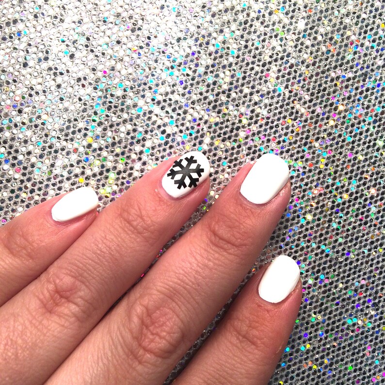 8 Best Ski Nail Art Images In 2015 Winter Nails Christmas Nail