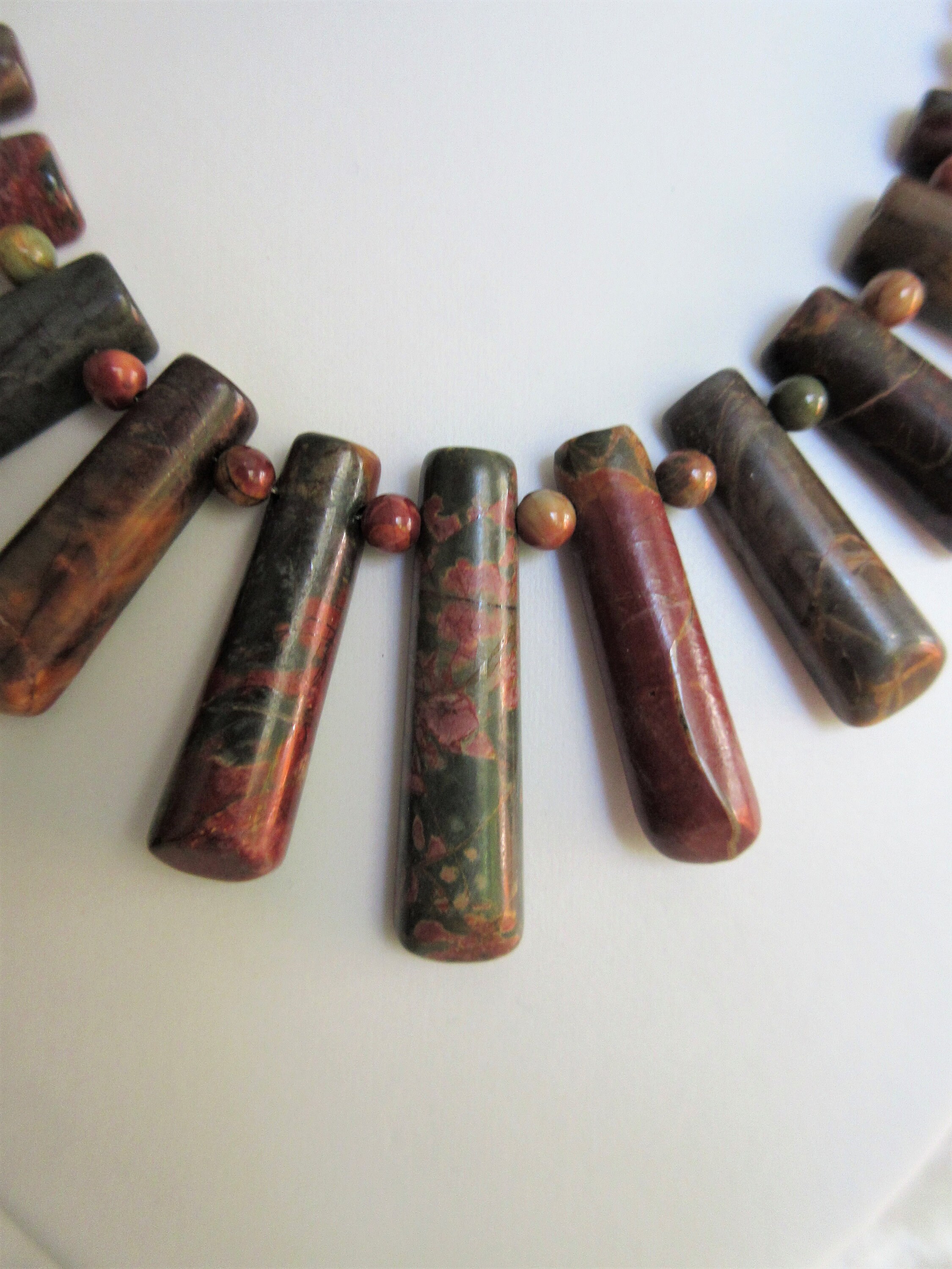 【利益還元祭】開催中！今年最後の大セール Creek Red Jasper Pendants 11 Set, Jewelry Fan Rounded アクセサリー