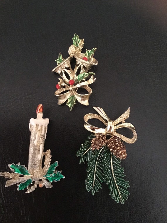 Signed Gerry's Christmas Brooches bundle of 3