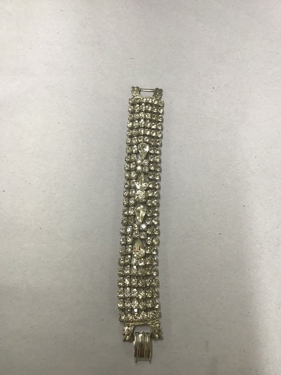 Breathtaking Rhinestone Bracelet