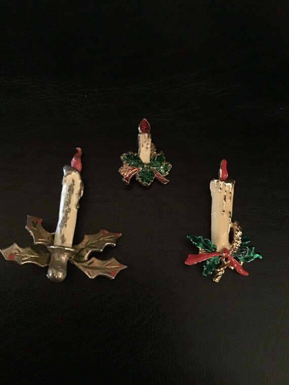 Christmas candle/holly brooch bundle of 3