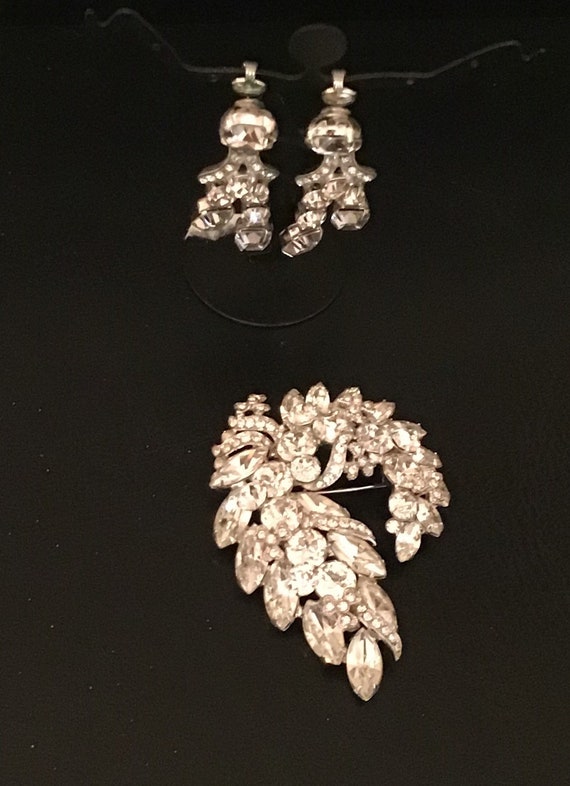 Eisenberg Ice crystal brooch and earrings set