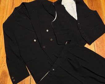 3 Piece Suit - Double Breasted Jacket with Waistcoat and Trousers - 1920s / 1930s