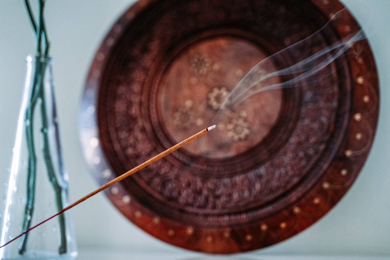 Oud/oudh Amber & Cinnamon Incense Sticks Esse Aromas 20pcs per Pkt Etsy