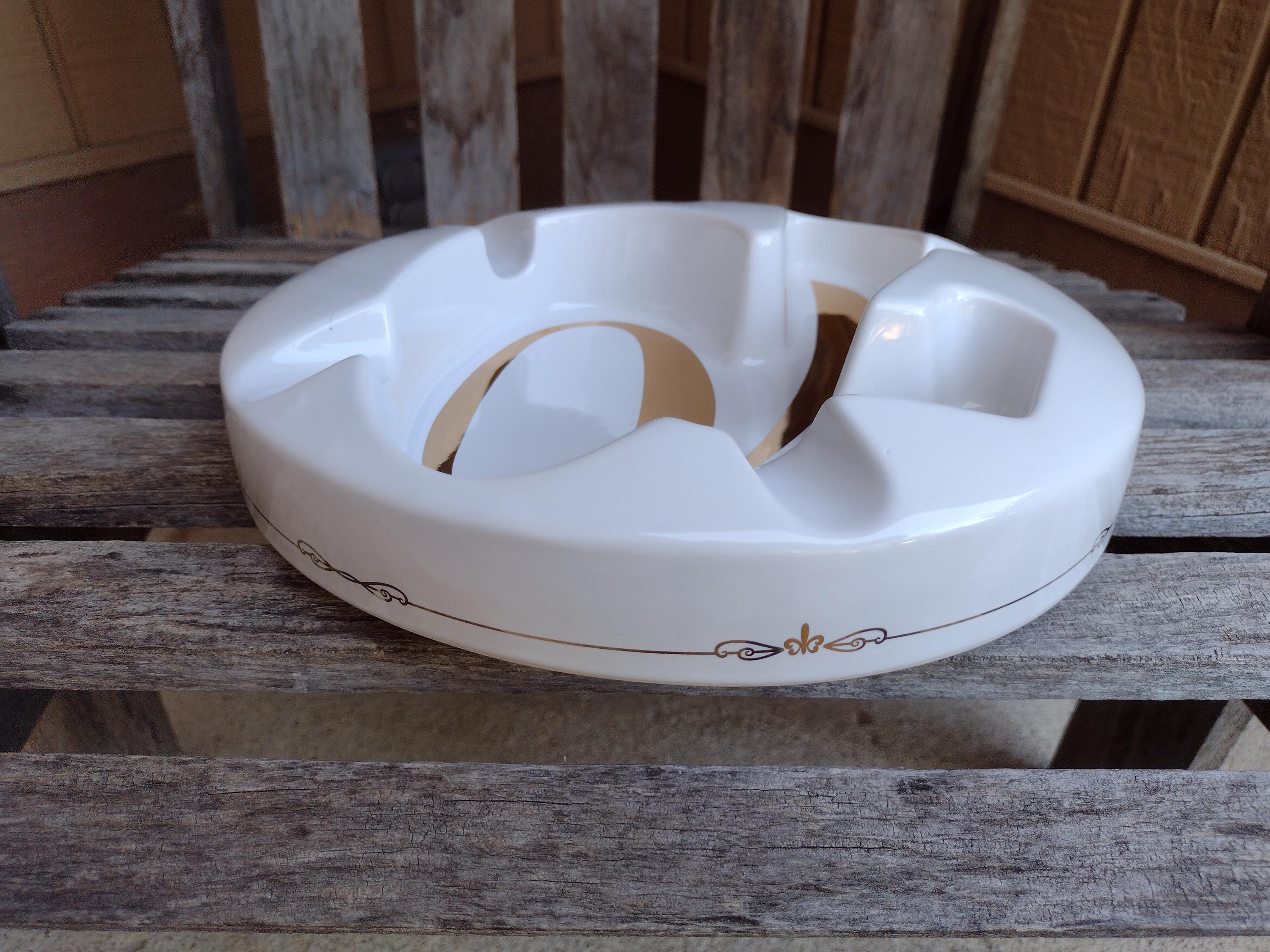 Montecristo White Ceramic Cigar Ashtray With Gold Accents