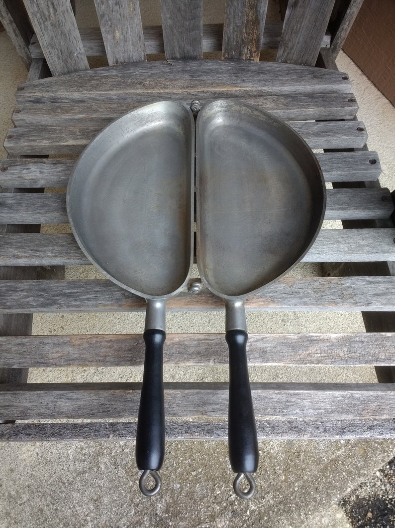 Vintage Club Aluminum Ware Omelet Pan Alumac Flip Skillet Omelet Maker Pan