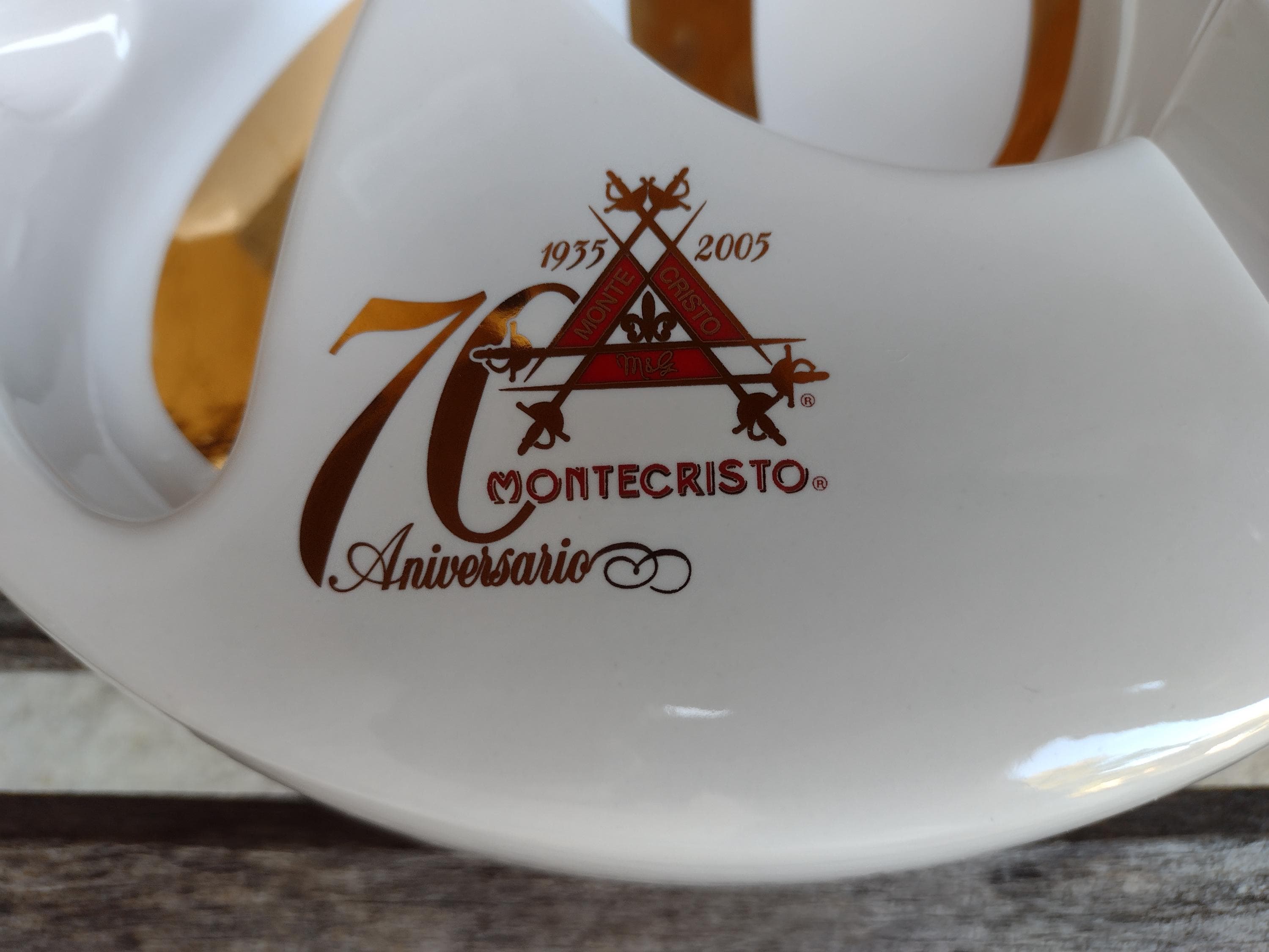 Montecristo White Ceramic Cigar Ashtray With Gold Accents
