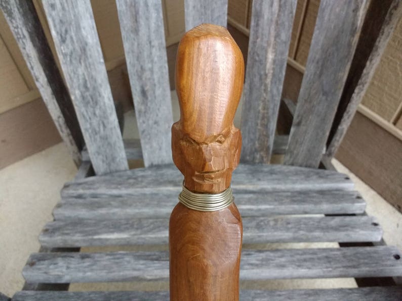 Vintage Handmade Kenya African Hand Carved Cane Brown Wood Tribal Walking Stick Height 37 1 2 Made In Africa