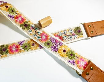 NuovoDesign Deluxe collection 'Secret garden' Guitar strap, size adjustable, vegan leather