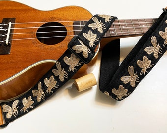 NuovoDesign Deluxe collection 'BumbIeBee' fine detailsEmbroiderry ukulele strap, connector, end pin included, vegan