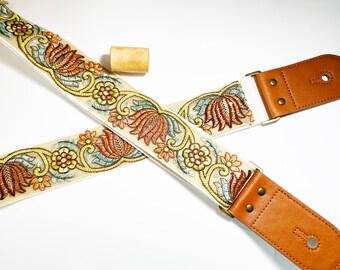 NuovoDesign Deluxe collection 'Cinderel' FineEmbroiddered Guitar strap, size adjustable, vegan leather