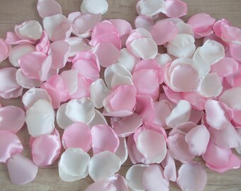 Light Pink Ivory Blush Pink Satin Rose Petals, Silk Wedding Rose Petals, Flower Petals, Ivory Pink Blush  Wedding Petals, Artificial Petals